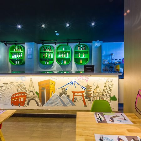 Ibis Styles Bangkok Sukhumvit 50 Hotel Exterior photo