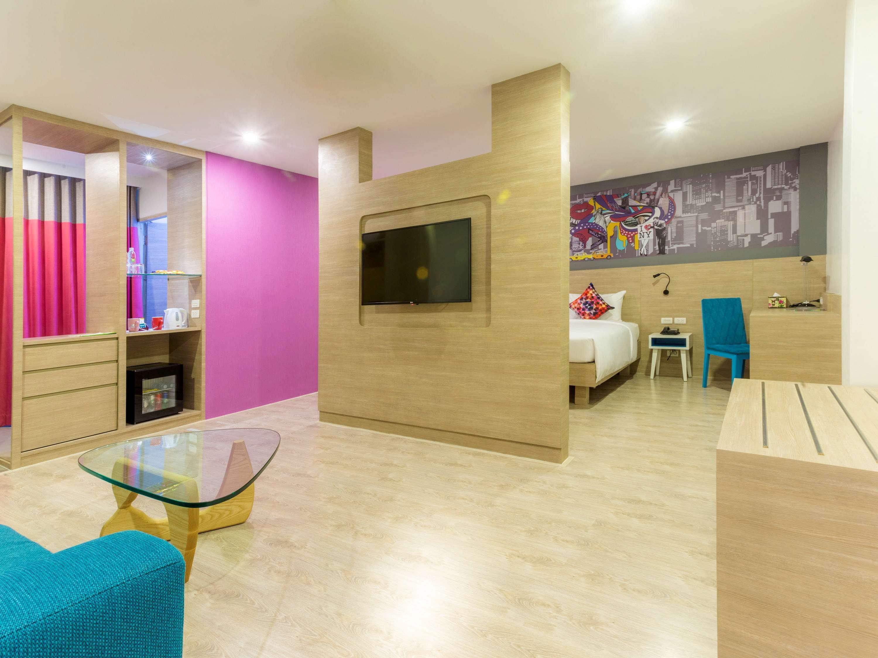 Ibis Styles Bangkok Sukhumvit 50 Hotel Exterior photo