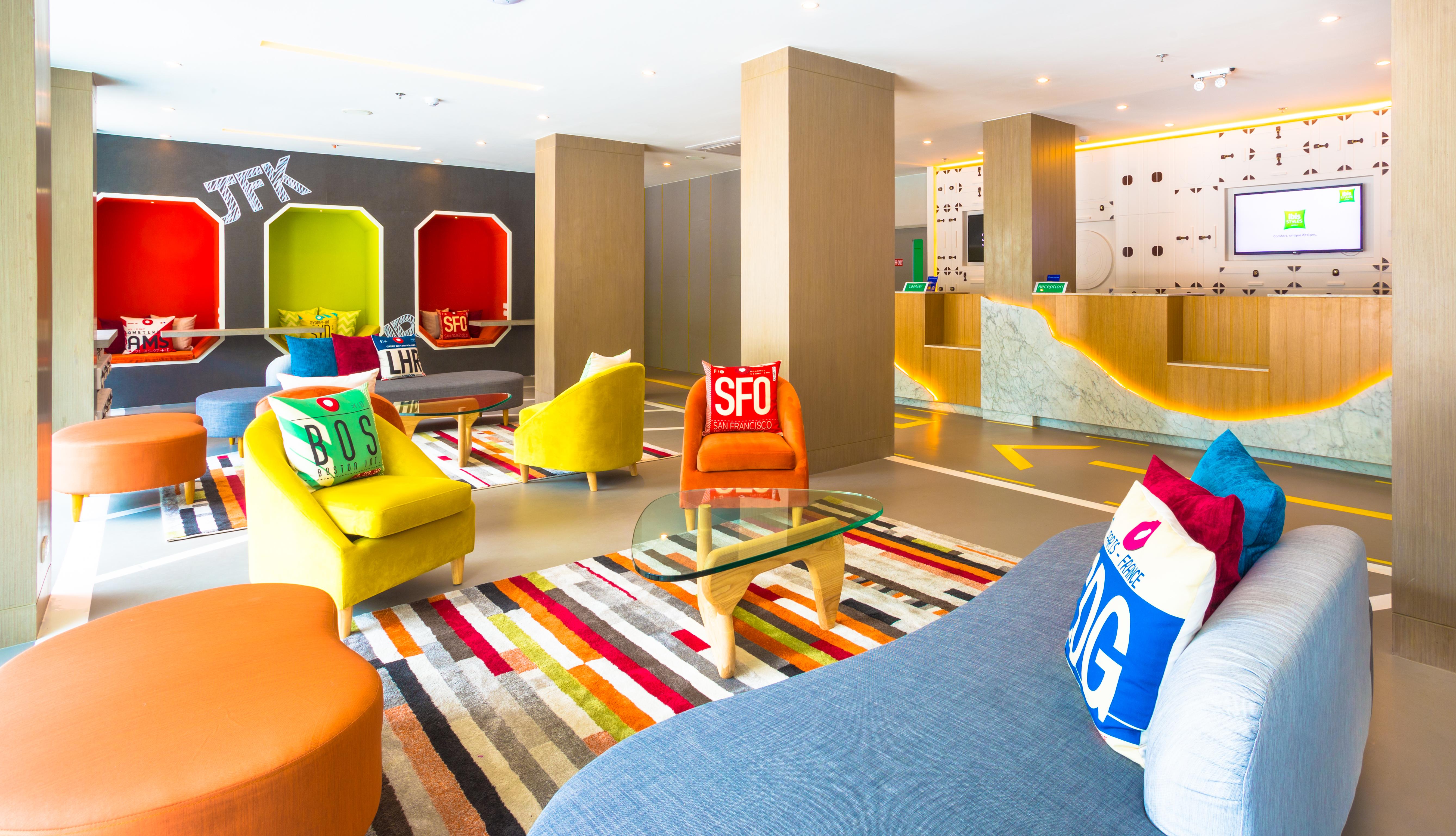 Ibis Styles Bangkok Sukhumvit 50 Hotel Exterior photo