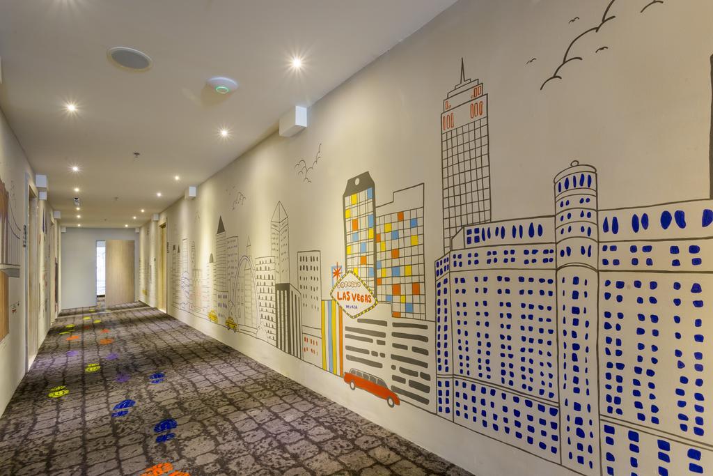 Ibis Styles Bangkok Sukhumvit 50 Hotel Exterior photo