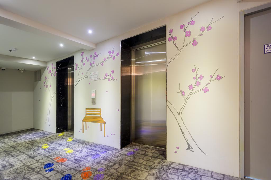 Ibis Styles Bangkok Sukhumvit 50 Hotel Exterior photo