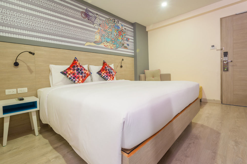 Ibis Styles Bangkok Sukhumvit 50 Hotel Exterior photo