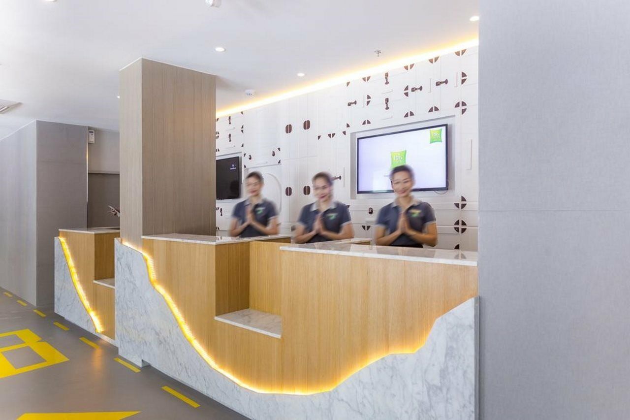 Ibis Styles Bangkok Sukhumvit 50 Hotel Exterior photo