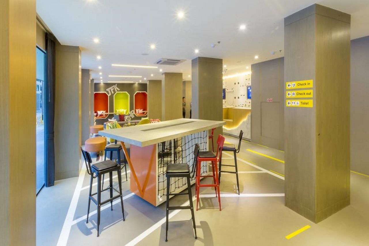 Ibis Styles Bangkok Sukhumvit 50 Hotel Exterior photo
