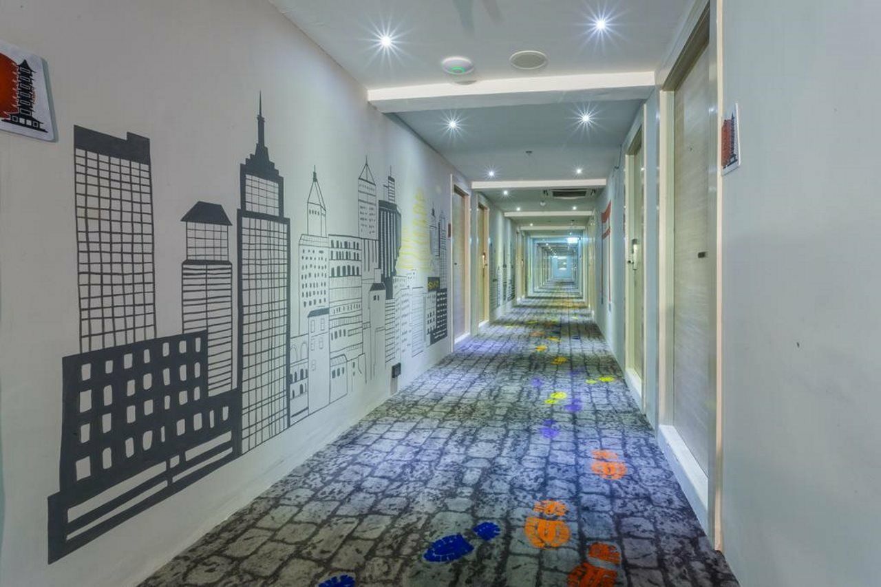 Ibis Styles Bangkok Sukhumvit 50 Hotel Exterior photo